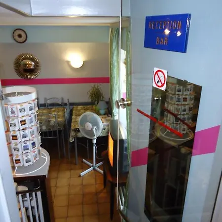 贝尔福德勒酒店