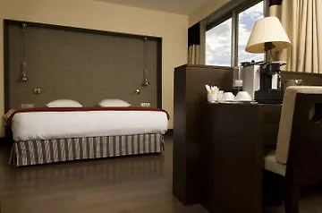 Nh Stephanie Hotel 4*