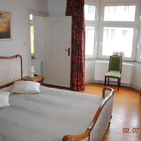 Bed And Toast Bed & Breakfast