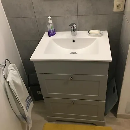 Apartament One-bedroom Near Atomium