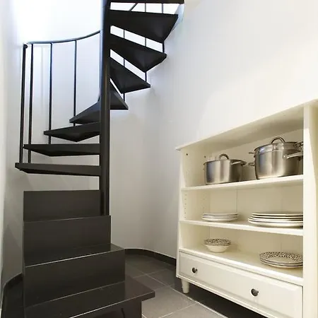 Bed & Breakfast Be And Be Sablon 12 Brussel