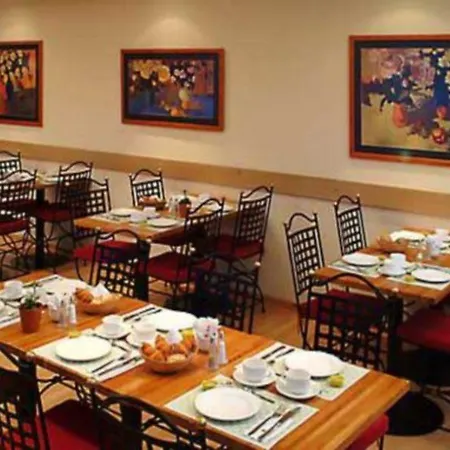 Hotel Western Centre 3*
