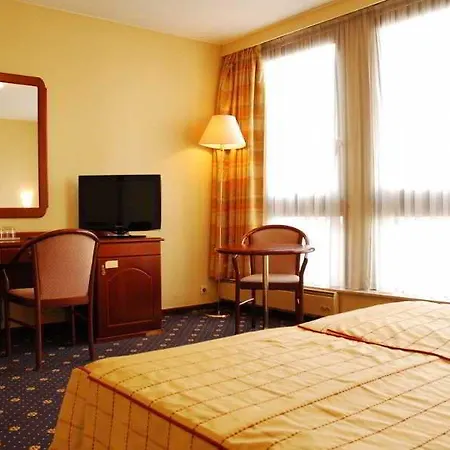 9hotel Chelton 3* 布鲁塞尔