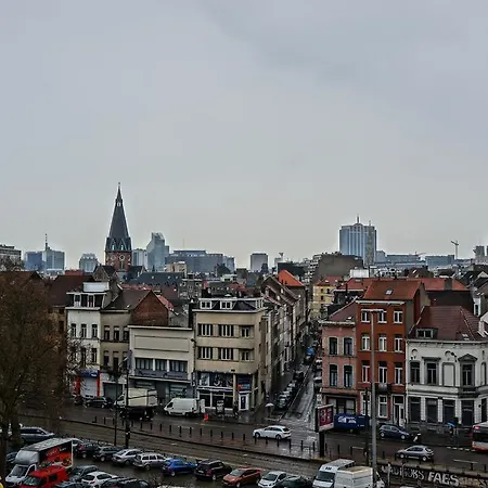 Es Inn
