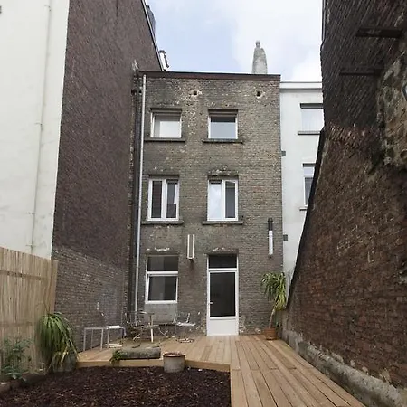 Les Chambres Du Petit Lion Pensión *