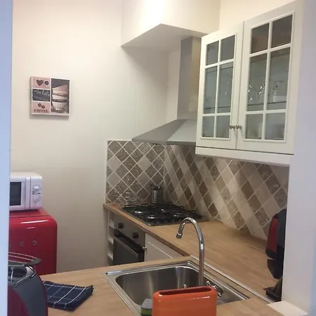 Roi Baudouin Апартаменты *