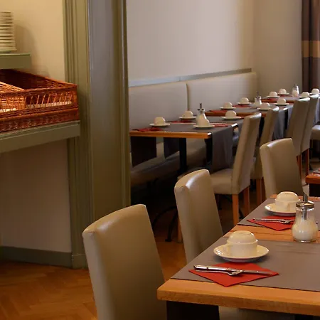 Hotel Du Congres Brusel