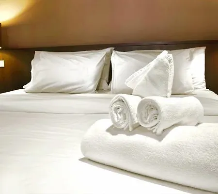 Daire Boomhostel Cite 4*