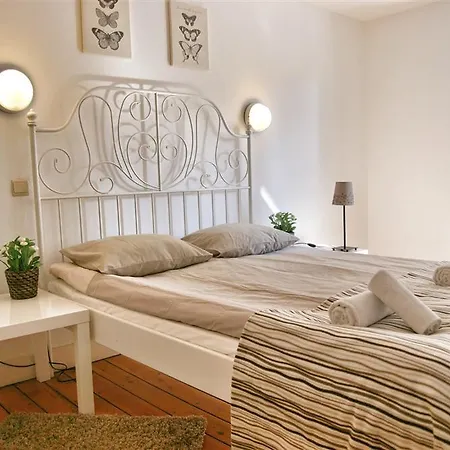 Very Central Apartment In Brussels Brussel
