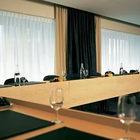 Nh Grand Place Arenberg Hotel