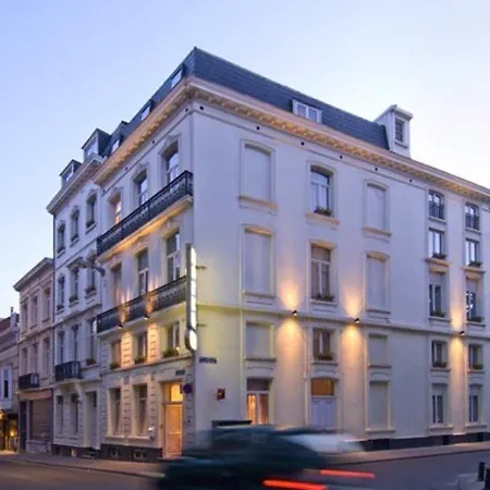 Zoom Hotel 4*