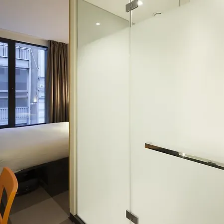 Отель Easyhotel Centre Брюссель