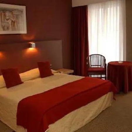 Hotell 9hotel Sablon 4*