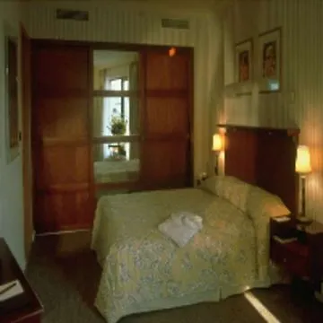 B-aparthotel Ambiorix Aparthotel 4*