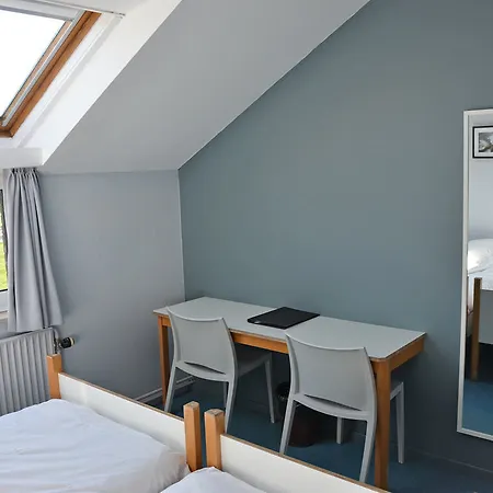 Hostel Des 3 Fontaines Auderghem