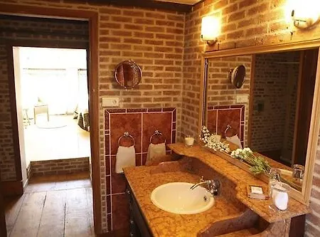 Otel Carmelites