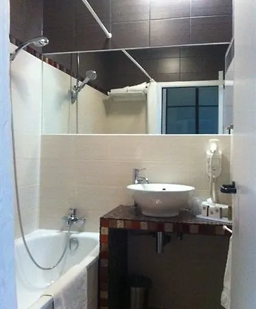 Hotel Western Centre 3*