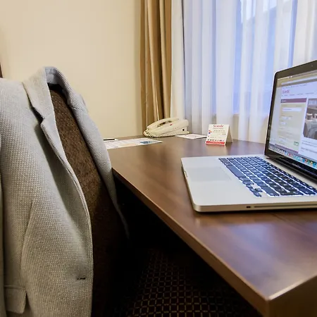 Отель Numa Royal Galleries 4*