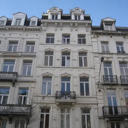 Anspach Flat *