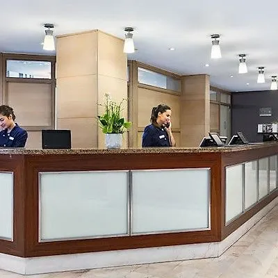 Nh Louise Ξενοδοχείο 4*
