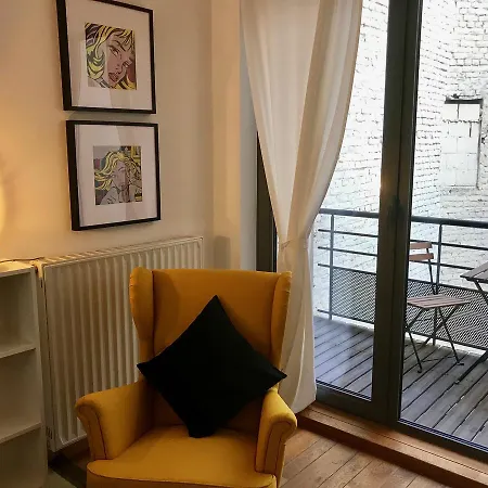 Pop Art Studio Apartment