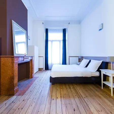 Aparthotel Urban Eu 2*