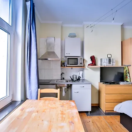 Flat In Flagey - Ixelles شقة *