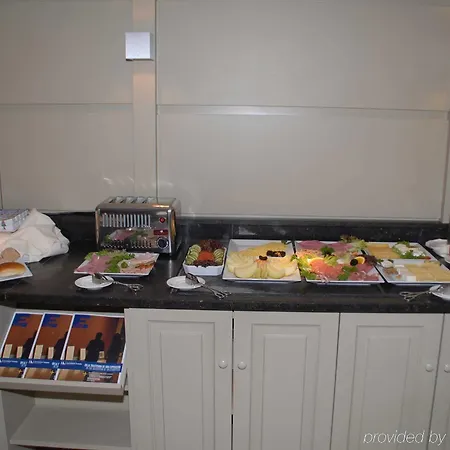 9hotel Sablon Hotell 4*