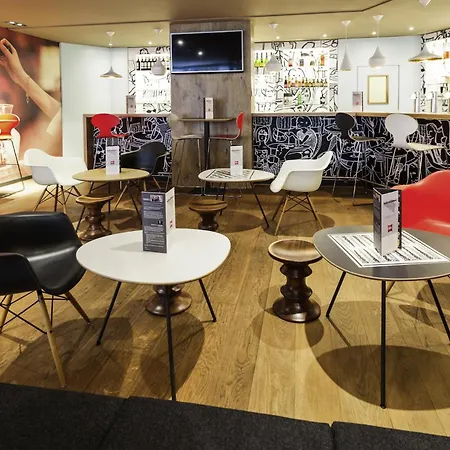 Ibis Centre מלון 3*