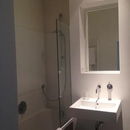 Urban Guest house 3*
