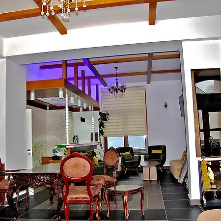 Fly Lounge 3*