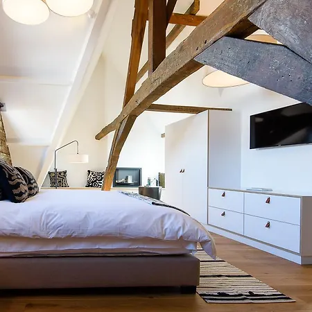 ゲストハウス レ シャンブル ドゥ マルタン