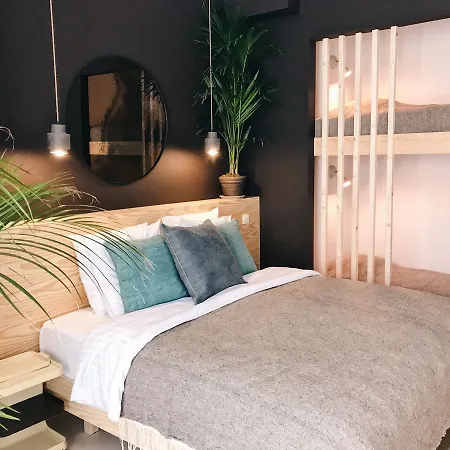 Latroupe Jardin Secret Otel