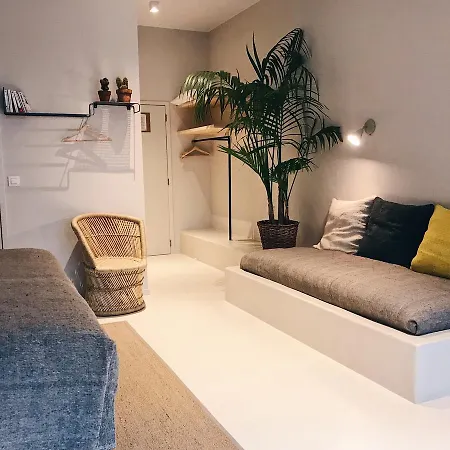 Latroupe Jardin Secret 3* Saint-Gilles