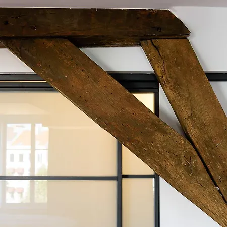 レ シャンブル ドゥ マルタン ゲストハウス 4*