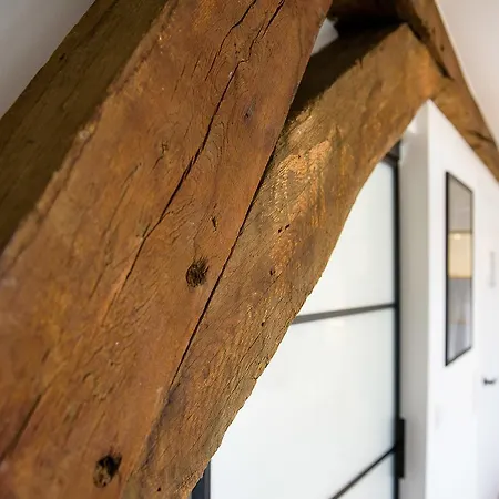 ゲストハウス レ シャンブル ドゥ マルタン 4*