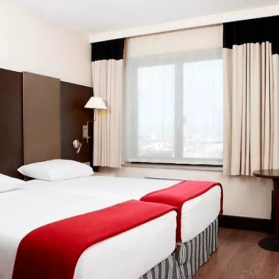 Nh Grand Place Arenberg Hotel