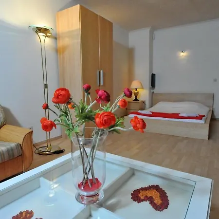 European Union Flat شقة *