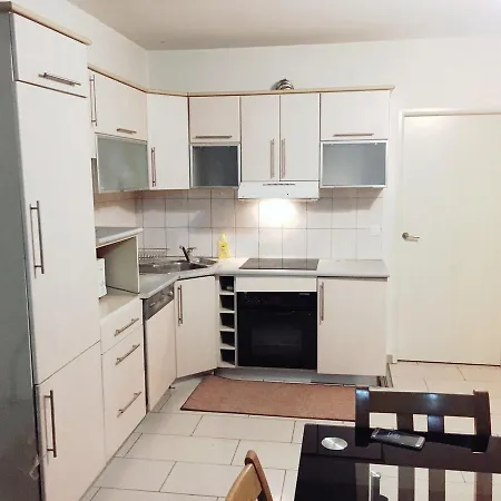 Flat بروكسل