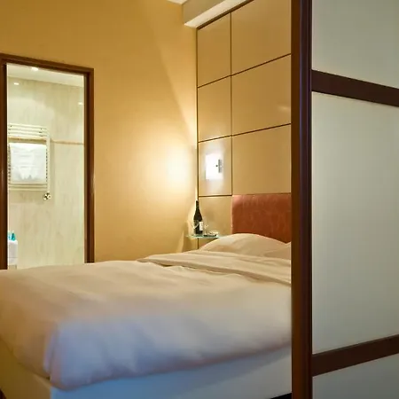 Aparthotel B-aparthotels Louise