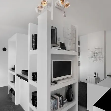 Mini Loft Ulb Delta Area With Terrace