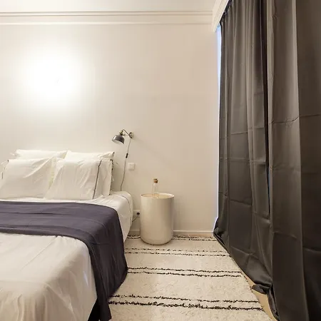Studio Art Moderne Near Louise/chatelain Apartman *