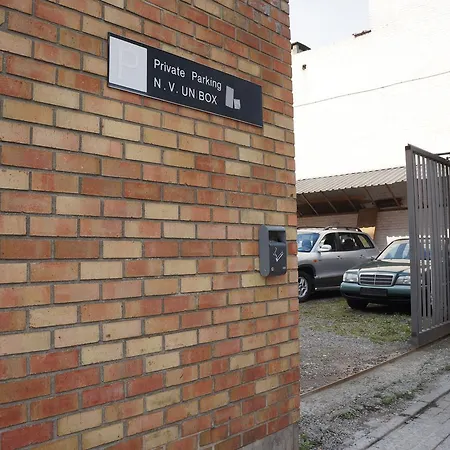Es Midi Hostal