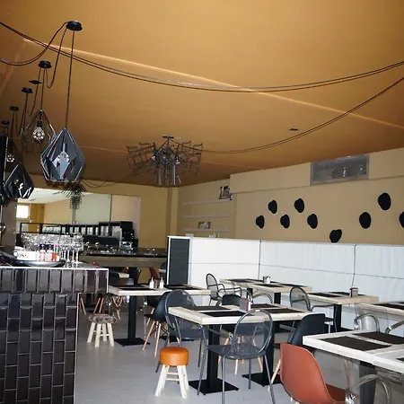 Hostal Es Midi