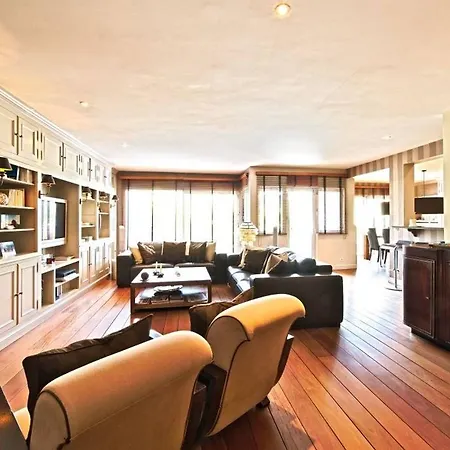 Chaussee De Waterloo 公寓