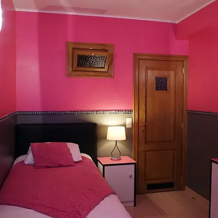 Bara Midi Hotel apartamentowy Bruksela