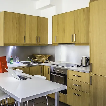 Charbon Grande Place Апартаменты