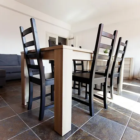 City Center Grand Place Apartment *