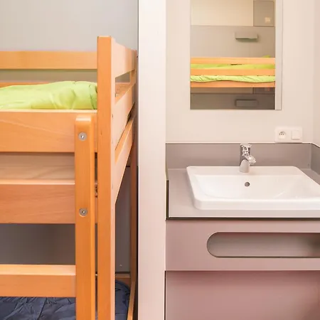 Hostel Bruegel *