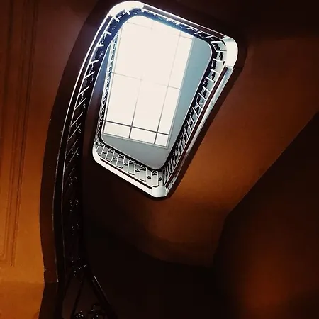Bed & Breakfast Botanique Brussels